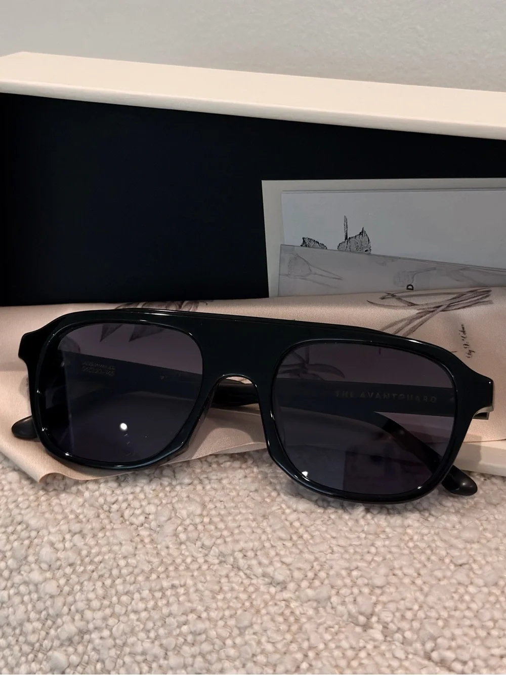 NWT. The Avantguard Zinnia Midnight Gloss/Matte Sunglasses